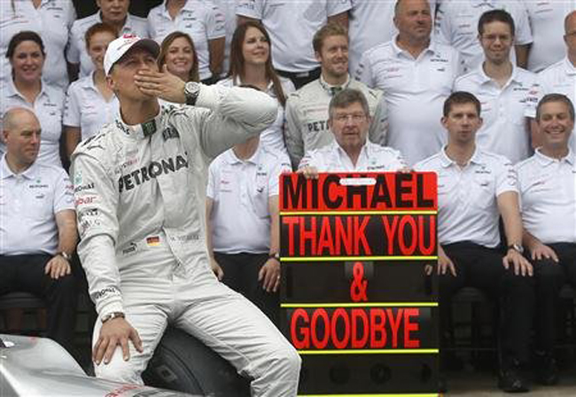 Đây cũng là chặng đua cuối cùng trong sự nghiệp của huyền thoại người Đức - Schumacher.