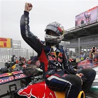 Thể thao - Video: Vettel ăn mừng chức VĐTG F1