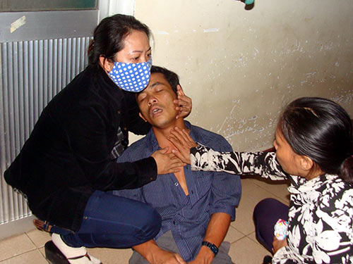 Dân Quảng Ngãi đề nghị "thay máu" bệnh viện - 1