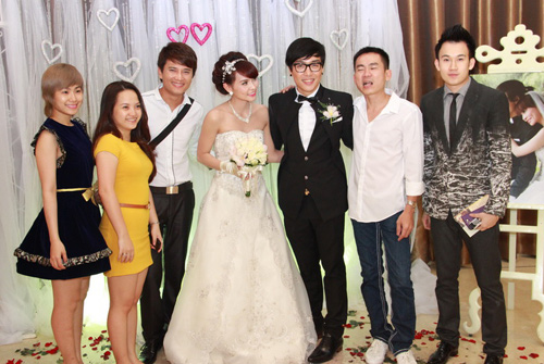 Lẻ bóng, Bảo Anh vẫn tươi rói - 14