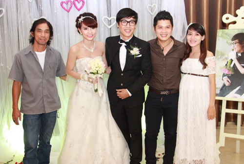 Lẻ bóng, Bảo Anh vẫn tươi rói - 15