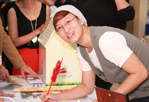 Lẻ bóng, Bảo Anh vẫn tươi rói - 1