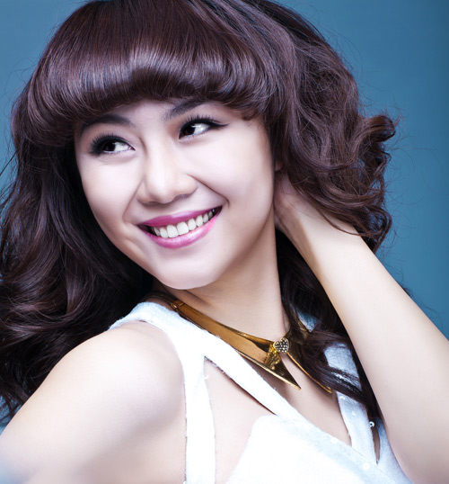 Người đẹp Diễm My khoe hình thể sexy - 10