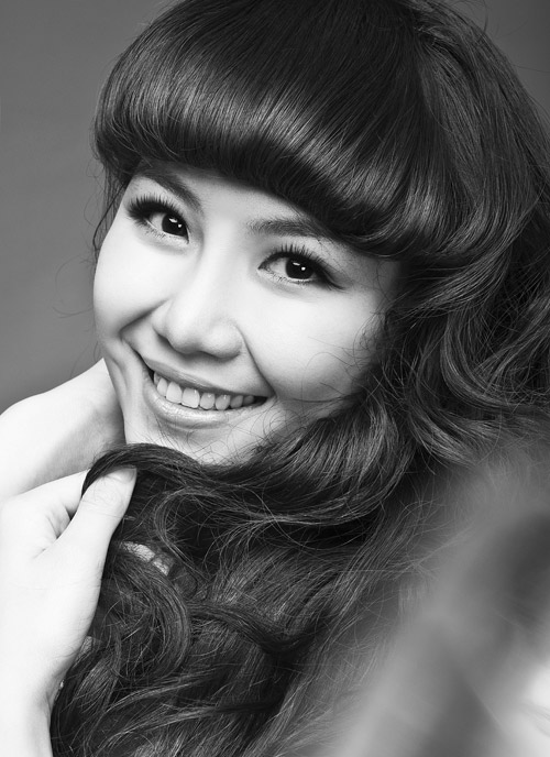 Người đẹp Diễm My khoe hình thể sexy - 12