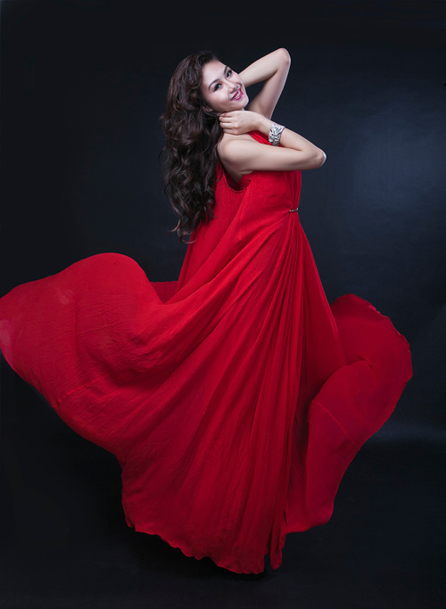 Người đẹp Diễm My khoe hình thể sexy - 16