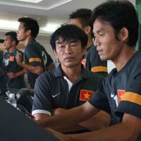 Bóng đá - ĐT Việt Nam tập chay tại khách sạn