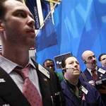 “Vách đá” lại ám ảnh Phố Wall