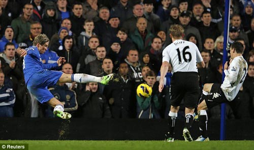 Chelsea: Chưa thấy "phép thuật" Benitez - 1