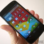 Nexus 4 liên tiếp cháy hàng