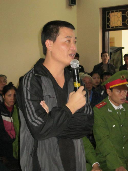 Tuyên án vụ côn đồ đánh dân ở Văn Giang - 1