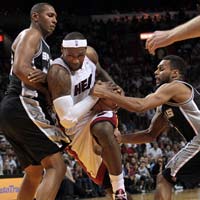 Thể thao - NBA: Kịch tính đến giây cuối cùng