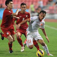 Bóng đá - Thái Lan-Việt Nam: 4 bàn thắng, 1 thẻ đỏ