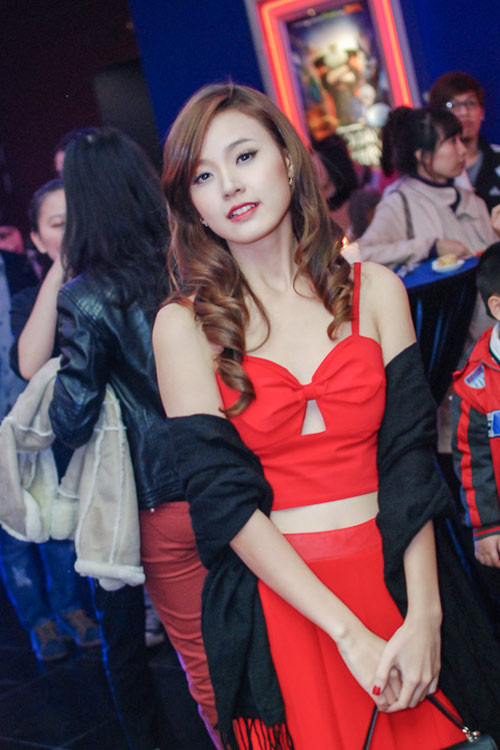 Sao "gỡ gạc" nét ngoan hiền bằng nơ bướm - 5