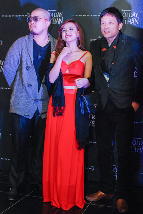 Sao "gỡ gạc" nét ngoan hiền bằng nơ bướm - 6