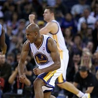 Thể thao - NBA: Bàn thắng từ giữa sân của Jarrett Jack