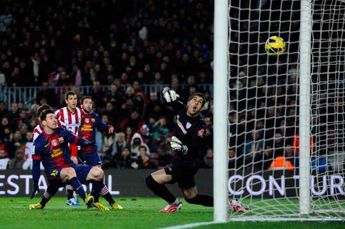 Liga sau V14: Barca một mình một ngựa - 1