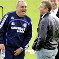 Bóng đá - Chán Benitez, Abramovich nhớ Avram Grant