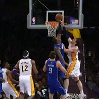 Thể thao - NBA: Ngày của những cú đập ruồi siêu hạng