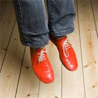 Tin tức trong ngày - GĐ Đài truyền hình Long An treo cổ tự tử