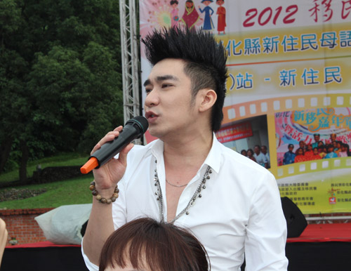 Quang Hà tình tứ bên Trương Quỳnh Anh - 4