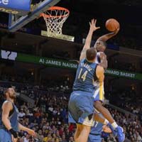 Thể thao - NBA: 10 cú úp rổ đẹp nhất tháng 11