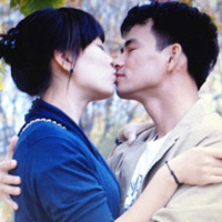  - Ảnh Xuân Bắc và vợ gây sốt