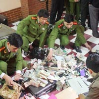 Tin tức trong ngày - Bộ Công an nói về vụ bắt sới bạc "khủng"