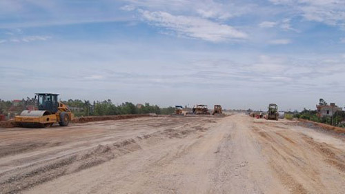 Khi đường cao tốc phải đặt... gờ giảm tốc - 2