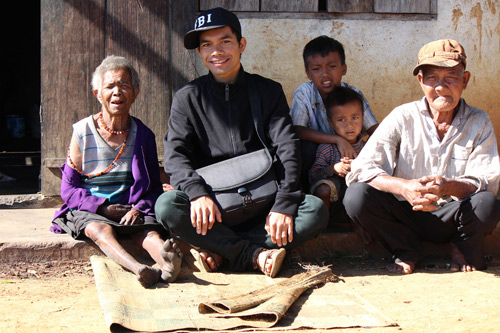 Ya Suy bị bà con buôn làng chê xấu - 5