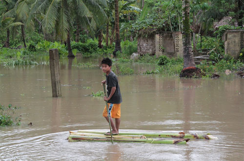 Chùm ảnh: Siêu bão Bopha tàn phá Philippines - 3