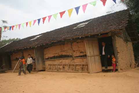 “Lớp học há mồm” ở Nà Lốc - 2