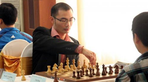 Hoàng Nam và Thanh Tú vô địch cờ vua các đối thủ xuất sắc 2012 - 1