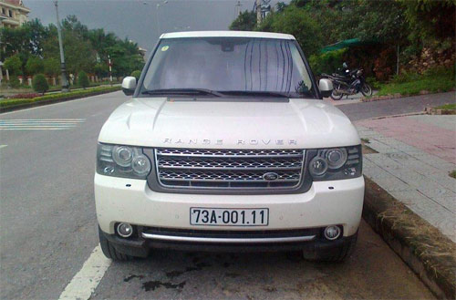 Dàn xe sang biển đẹp ở Quảng Bình - 2