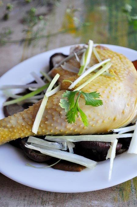 3 bước đơn giản cho món gà hấp nấm - 9