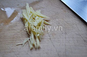 3 bước đơn giản cho món gà hấp nấm - 3