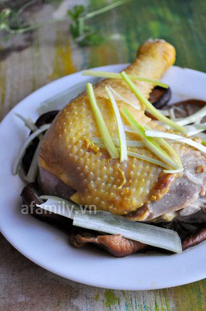 3 bước đơn giản cho món gà hấp nấm - 8