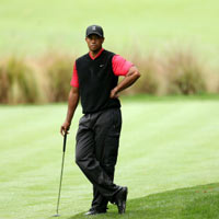 Thể thao - Ông lão mù "thách đấu" Tiger Woods