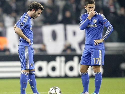 Chelsea, Man City: Nhà giàu không biết tiêu - 2