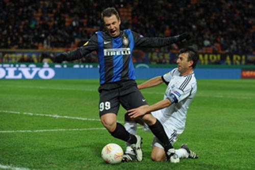 Inter – Neftchi: Ôm hận phút cuối - 1