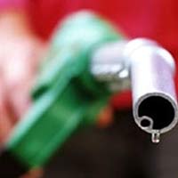 Thị trường - Tiêu dùng - Giá xăng, dầu TG trượt dài phiên thứ ba