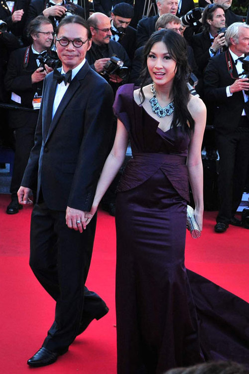 Khi người đẹp Việt "khôn nhà dại chợ"! - 20