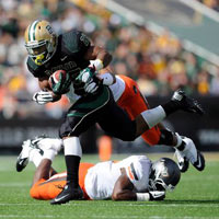 Thể thao - Video thể thao: Pha ghi điểm quên mình