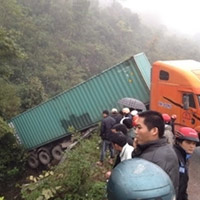 Tin tức trong ngày - Tai nạn thảm khốc, 17 người thương vong