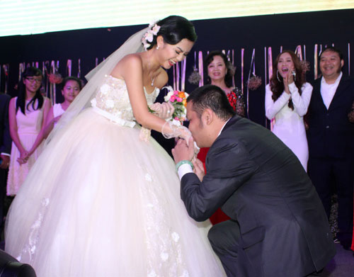 Top cô dâu vàng showbiz Việt 2012 - 3