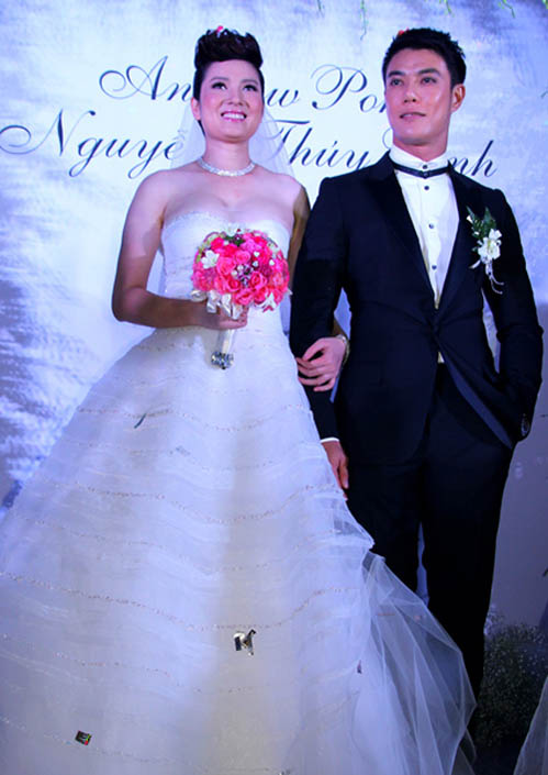 Top cô dâu vàng showbiz Việt 2012 - 5