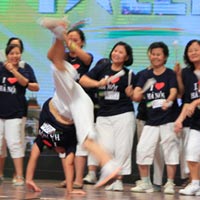 Ca nhạc - MTV - Choáng với các cụ U80 nhảy hip hop