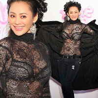 Ngôi sao điện ảnh - U50 táo bạo khoe thân