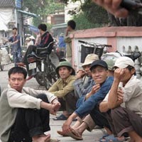 Thị trường - Tiêu dùng - Lao động tự do nhịn ăn lo tết