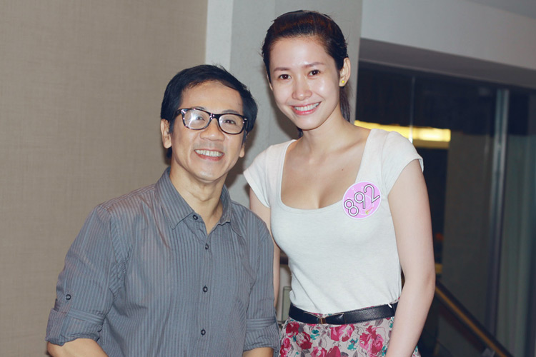 Thanh Hằng chu môi nhí nhố bên Thành Lộc - 16