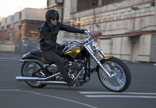 Harley-Davidson CVO Breakout: Bộ tứ siêu đẳng - 11